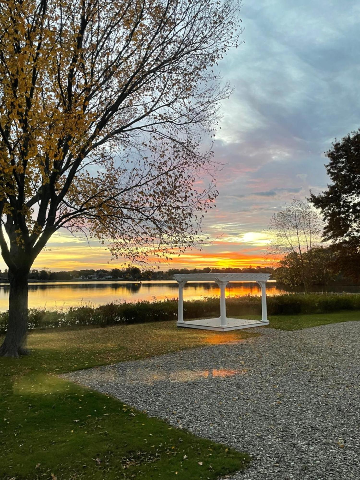 Lakeside Inn Wakefield Zewnętrze zdjęcie